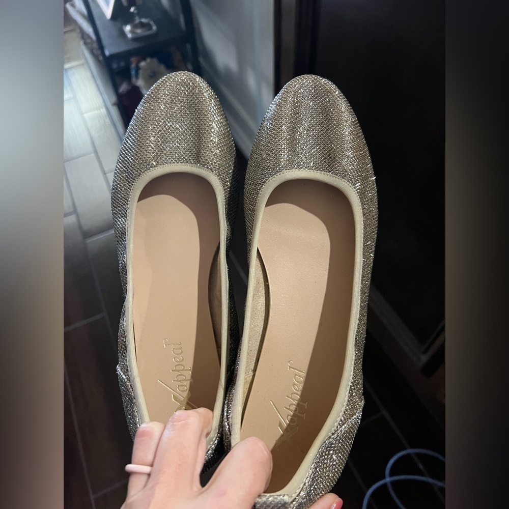 XAPPEAL Womens Clair Slip On Ballet Flat Shoes, Gold